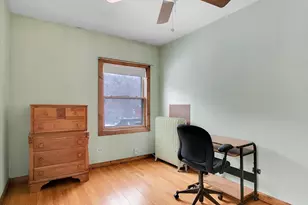 4952 N Bernard St, Chicago, IL 60625 - Photo 12