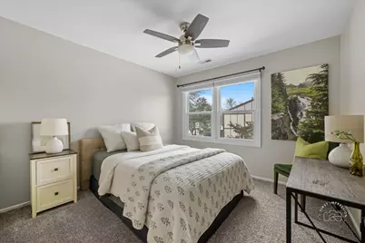 63 White Oak Circle #63, Saint Charles, IL 60174 - Photo 16