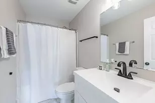 408 Fountain Ave, Elgin, IL 60124 - Photo 18