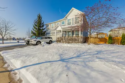 408 Fountain Avenue, Elgin, IL 60124 - Photo 2