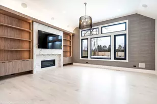 23388 N Birchwood Ln, Deerfield, IL 60015 - Photo 14