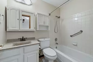 3057 Ashton Ct, Westchester, IL 60154 - Photo 10