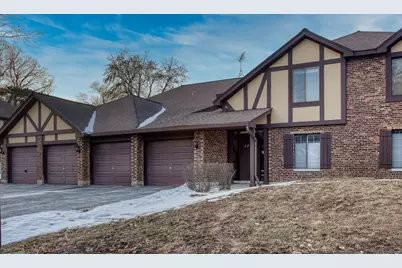 1732 Harrow Court #D, Wheaton, IL 60189 - Photo 1