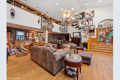 724 S Plum Grove Road, Palatine, IL 60067 - Photo 10