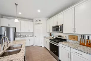 1085 Station Blvd, Elburn, IL 60119 - Photo 12