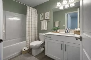 255 Regency Ct, Wauconda, IL 60084 - Photo 8