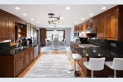 5501 Mulford Street, Skokie, IL 60077 - Photo 6