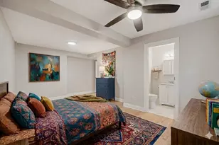 6450 N Bell Ave, Chicago, IL 60645 - Photo 14