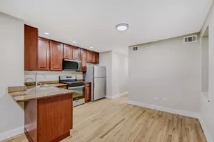 6450 N Bell Ave, Chicago, IL 60645 - Photo 8