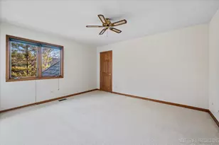 1599 Far Hills Dr, Bartlett, IL 60103 - Photo 20