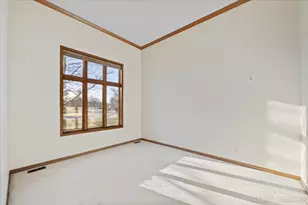 1599 Far Hills Dr, Bartlett, IL 60103 - Photo 4