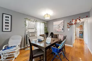 5706 N St Louis Ave, Chicago, IL 60659 - Photo 14