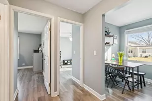 1063 Stonehedge Dr, Schaumburg, IL 60194 - Photo 18