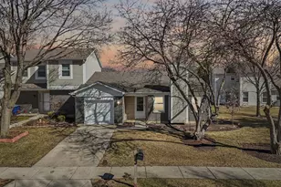 1063 Stonehedge Dr, Schaumburg, IL 60194 - Photo 46
