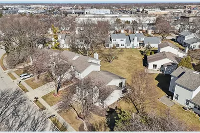 1063 Stonehedge Drive, Schaumburg, IL 60194 - Photo 36