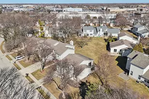 1063 Stonehedge Dr, Schaumburg, IL 60194 - Photo 36