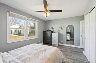 1063 Stonehedge Dr, Schaumburg, IL 60194 - Photo 20