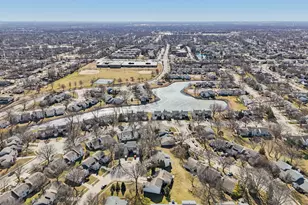 1063 Stonehedge Dr, Schaumburg, IL 60194 - Photo 40