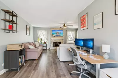 1063 Stonehedge Drive, Schaumburg, IL 60194 - Photo 12