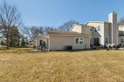 1063 Stonehedge Drive, Schaumburg, IL 60194 - Photo 32