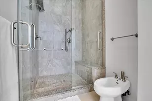 229 E Lake Shore Dr, Chicago, IL 60611 - Photo 36