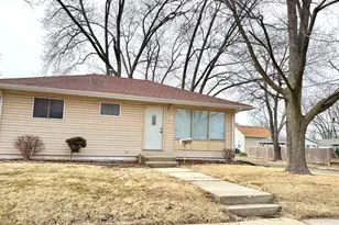 927 Westshire Dr, Joliet, IL 60435 - Photo 1