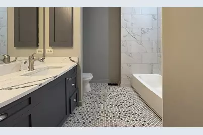 2350 W George Street #2350, Chicago, IL 60618 - Photo 12