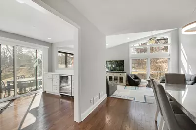 706 Waukegan Road #4, Glenview, IL 60025 - Photo 2