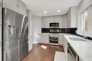 706 Waukegan Rd, Glenview, IL 60025 - Photo 8