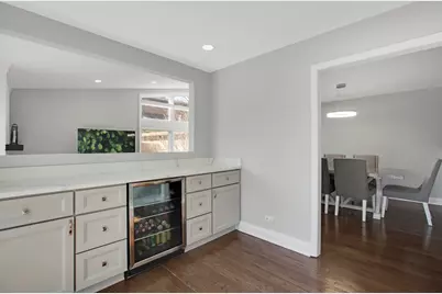 706 Waukegan Road #4, Glenview, IL 60025 - Photo 6