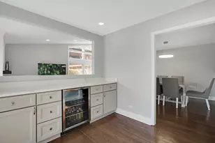 706 Waukegan Rd, Glenview, IL 60025 - Photo 6