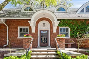 431 Laurel Ave, Wilmette, IL 60091 - Photo 2