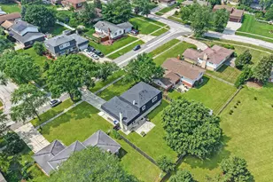 7209 Grant St, Darien, IL 60561 - Photo 32
