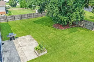 7209 Grant St, Darien, IL 60561 - Photo 8