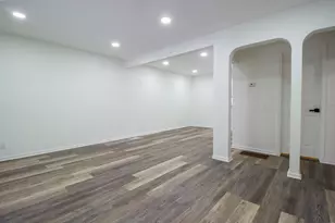 17552 Roy St, Lansing, IL 60438 - Photo 6