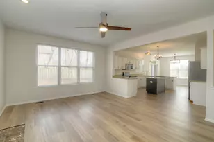 3726 Matisse Dr, Saint Charles, IL 60175 - Photo 8