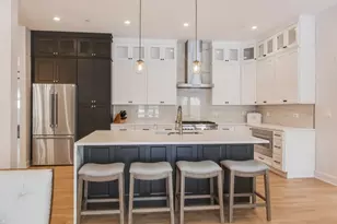 7301 Ponto Ct, Morton Grove, IL 60053 - Photo 4