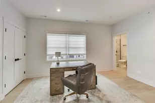 7301 Ponto Ct, Morton Grove, IL 60053 - Photo 22