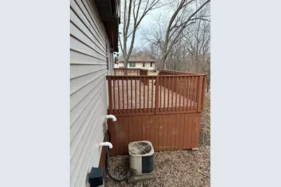 127 Hickory Road, Oakwood Hills, IL 60013 - Photo 10