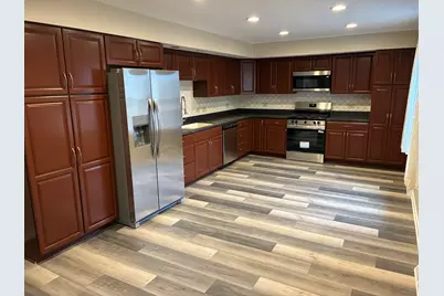 127 Hickory Road, Oakwood Hills, IL 60013 - Photo 4