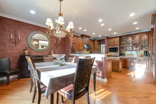 1800 Amberley Ct, Lake Forest, IL 60045 - Photo 16