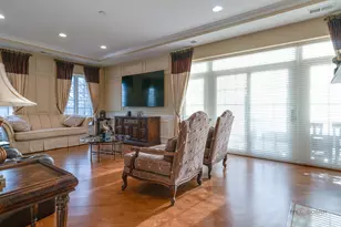 1800 Amberley Ct, Lake Forest, IL 60045 - Photo 10