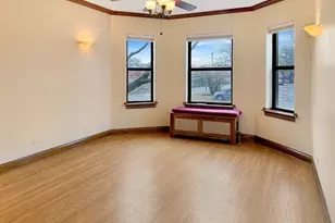 842 Wesley Ave, Oak Park, IL 60304 - Photo 4