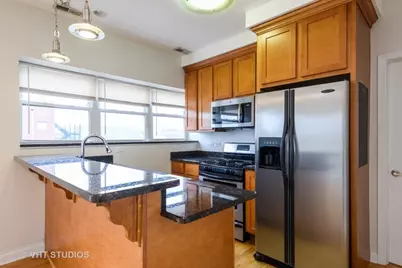 2836 N Dawson Avenue #3W, Chicago, IL 60618 - Photo 6