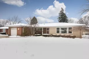 475 Amherst Ave, Des Plaines, IL 60016 - Photo 2