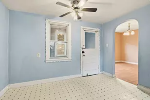 5722 W Grover St, Chicago, IL 60630 - Photo 10