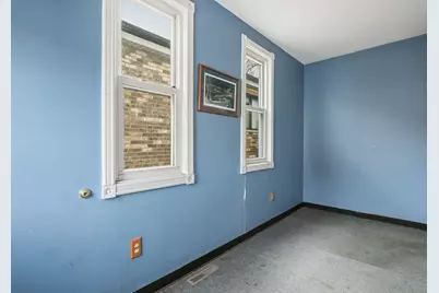 5722 W Grover Street, Chicago, IL 60630 - Photo 12