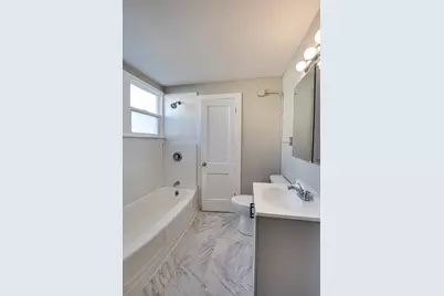 [Address not provided], Aurora, IL 60505 - Photo 8