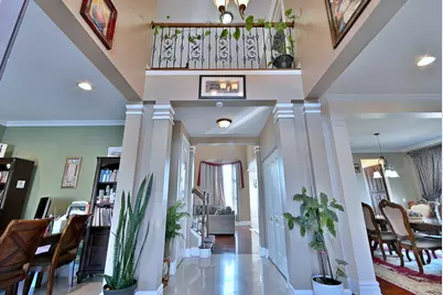 5761 Providence Drive, Hoffman Estates, IL 60192 - Photo 4