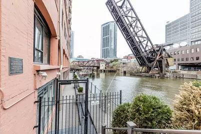 345 N Canal Street #1307, Chicago, IL 60606 - Photo 28